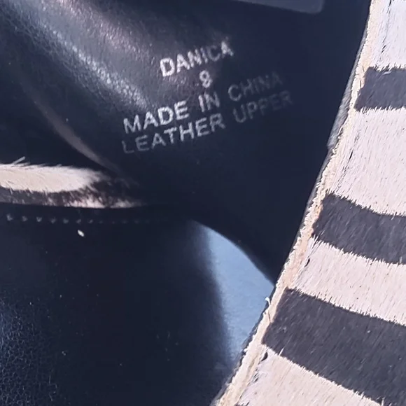 Villa Rouge zibra print calf fur white black square toe sandals - Picture 6 of 12